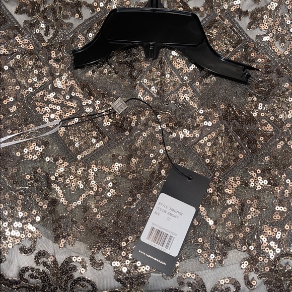 Tadashi Shoji Sleeveless Sequin Cocktail Dress - Picture 9 of 13